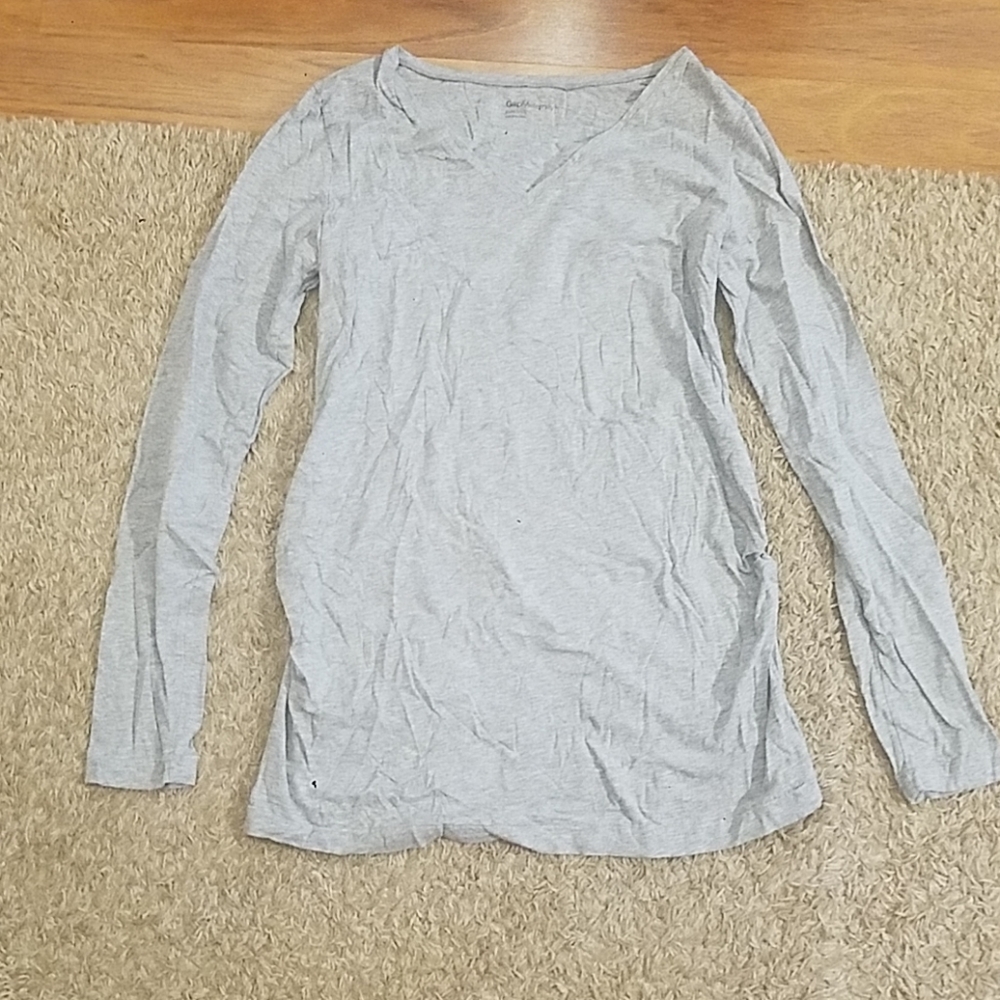 Long sleeve maternity tee